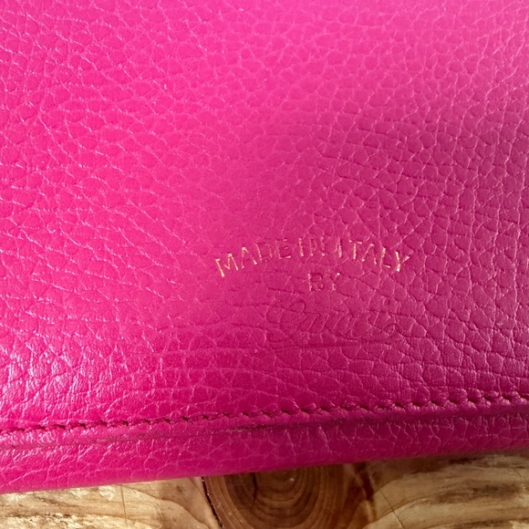 Gucci Pink Long Wallet - Picture 2 of 9